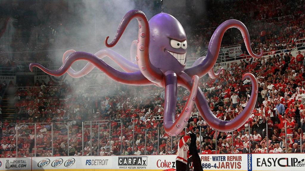 Detroit Red Wings Octopus