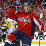 Andre Burakovsky signs contract extension
