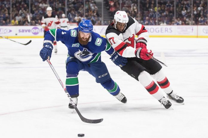 Will the Vancouver Canucks make a trade for Wayne Simmonds?