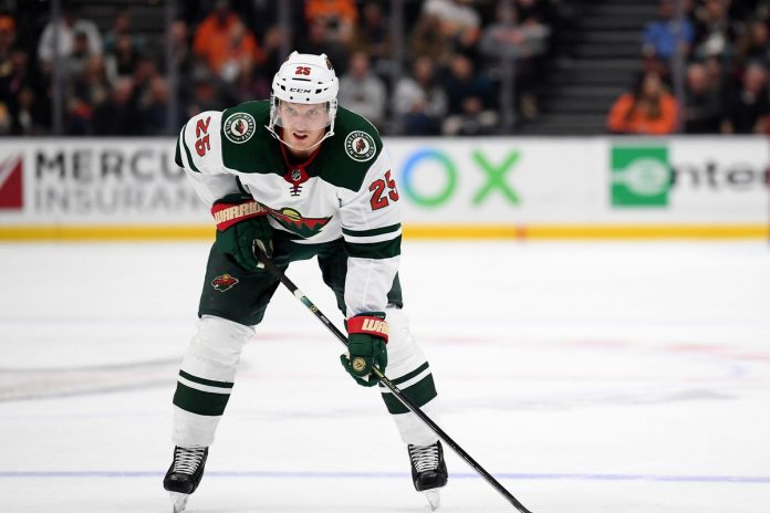 Jonas Brodin signs contract extension