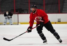 Derek Stepan is looking to be traded from the Ottawa Senators. His cap hit of $6.5 million could make a trade difficult.
