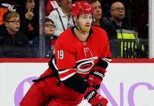 NHL trade rumors have Dougie Hamilton hitting free agency. The Philadelphia Flyers, Chicago Blackhawks and Winnipeg Jets will have interest.
