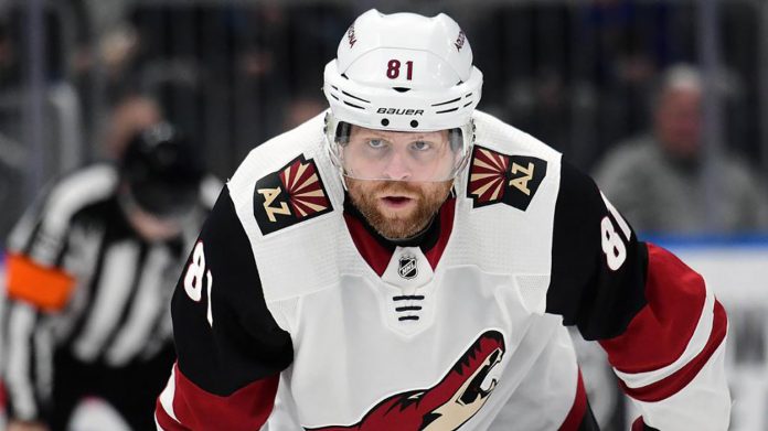 The Arizona Coyotes are looking to trade Phil Kessel. The Oilers, Kraken and Red Wings have interest if the Yotes retain 50% of his cap hit.