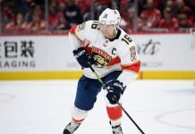 Aleksander Barkov injured after knee-on-knee hit by Scott Mayfield. Barkov is considered out week-to-week.