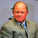 Anaheim Ducks GM Bob Murray resigns The Anaheim Ducks announced that executive vice president and general manager Bob Murray has resigned from his position.