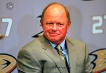 The Anaheim Ducks announced that executive vice president and general manager Bob Murray has resigned from his position.