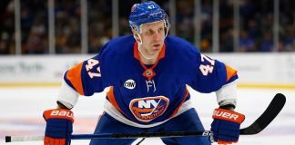 Leo Komarov is expected to be placed on unconditional waivers to terminate his contract. The 34-year-old forward will then sign with SKA St. Petersburg of the KHL.