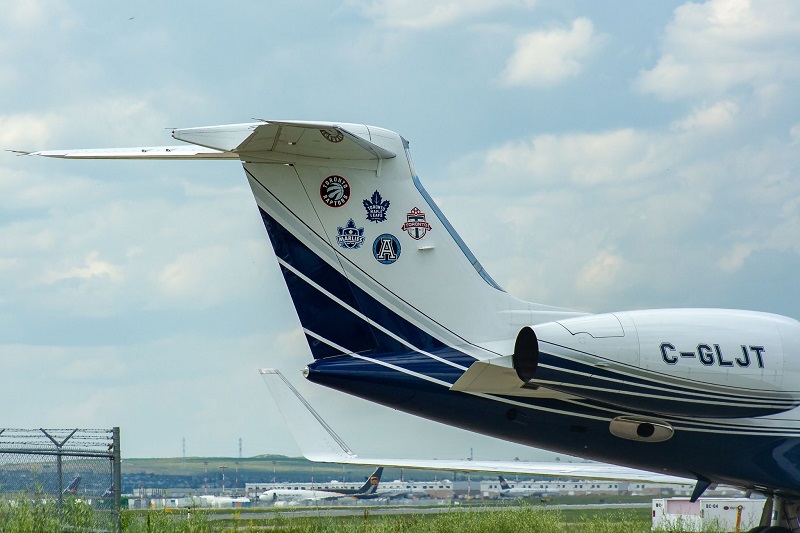 Toronto Maple Leafs private jet spotted in Calgary. Was GM Brad Treliving there to discuss a William Nylander trade?