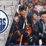 Will the Edmonton Oilers Opt for a Major Shake-Up? Picture of Jay Woodcroft talking to Connor McDavid. Are major changes coming in Edmonton?