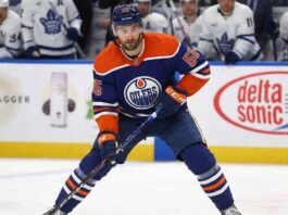 Why the Edmonton Oilers Desperately Need Toronto Maple Leafs’ Nicolas Roy Edmonton Oilers trade target Nicolas Roy, currently with the Toronto Maple Leafs, shown in an Oilers uniform during a game.