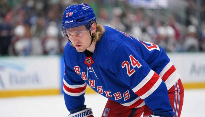 roope-hintz-dallas-stars-new-york-rangers-trade Roope Hintz in a New York Rangers home uniform as analyzed in Dallas Stars trade rumors.