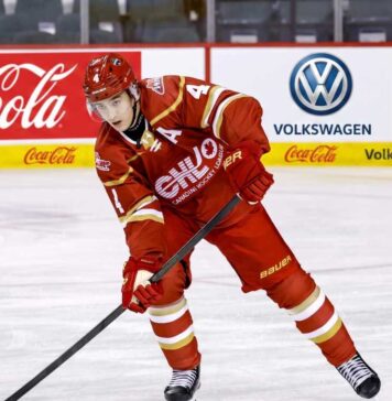 New Jersey Devils Draft Ryan Lin: 2026 NHL Draft Analysis & Stats Vancouver Giants defenseman Ryan Lin, a top target for the New Jersey Devils in the 2026 NHL Draft, stickhandling on the ice during transition play.
